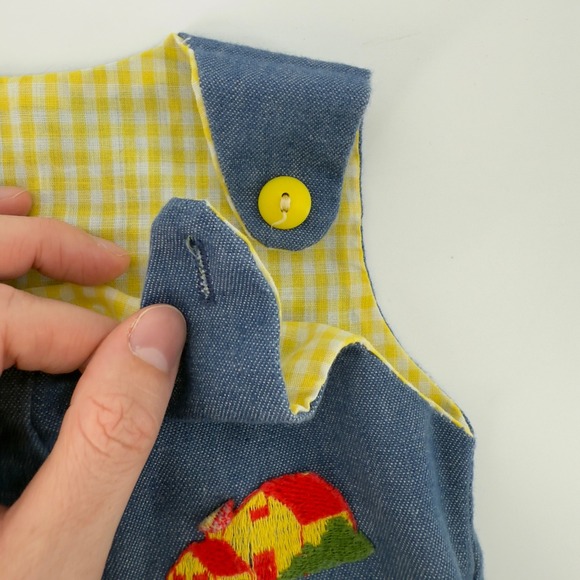 Vtg Alexis Chambray Yellow Embroidered Barn Romper 18-25 lbs 12-18 Months USA - Picture 3 of 8